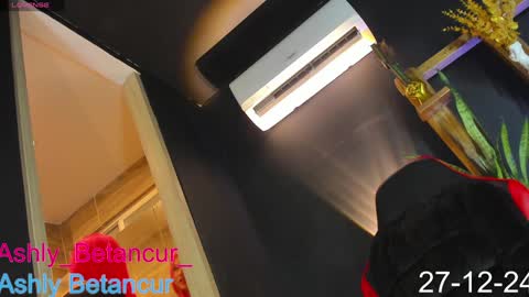 Snapshot of ashlybetancurxxx chatting on December 27, 11:53 pm Ashly Betancur online show from December 27, 11:53 pm