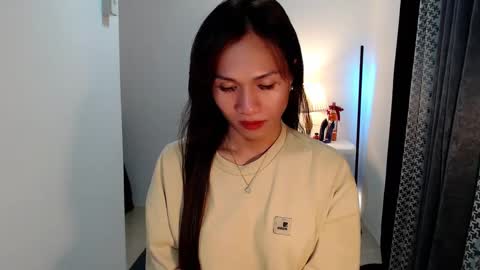 aika online show from December 22, 8:47 pm