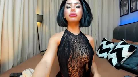Snapshot of asianhugecockcindy chatting on December 21, 3:20 pm asianhugecockcindy online show from December 21, 3:20 pm