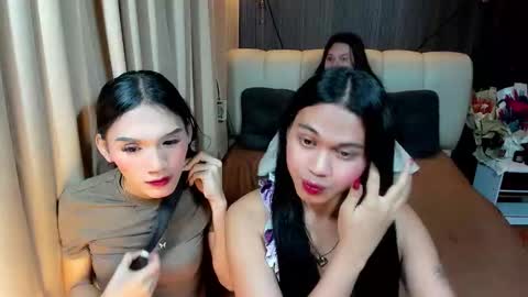 Snapshot of asianhugecockjulia1 chatting on September 14, 2:39 am JULIA online show from September 14, 2:39 am