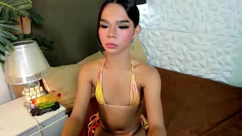 asianpetiteprincess online show from October 8, 6:20 pm