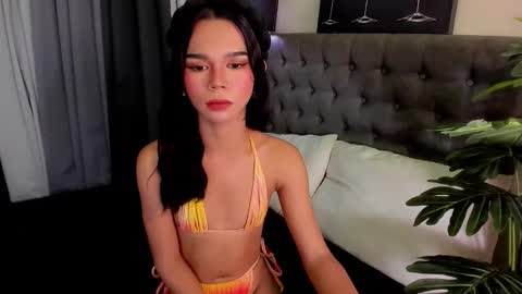 asianpetiteprincess online show from January 8, 6:23 pm