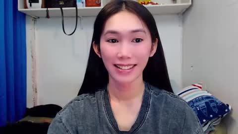 J A D E online show from January 31, 10:10 am