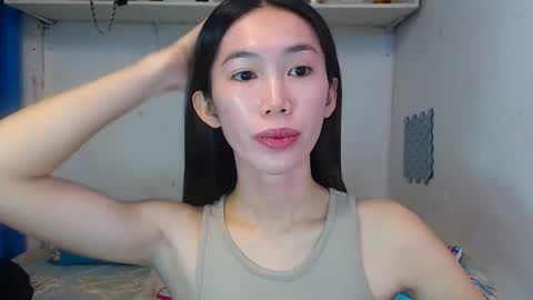 J A D E online show from March 5, 10:20 am