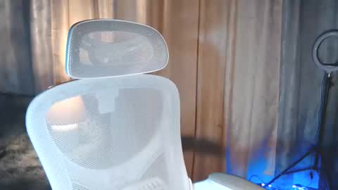 NEL online show from October 11, 9:39 pm