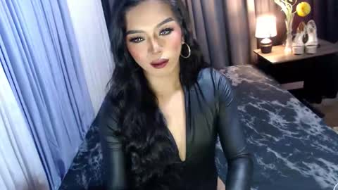 Margaux Miller online show from October 15, 6:41 pm