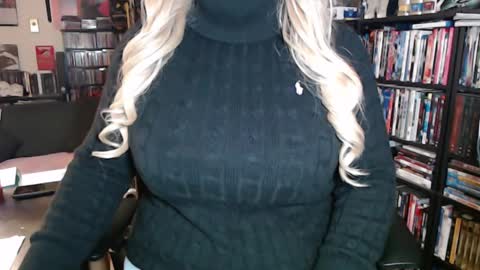 Aspen Vale online show from October 14, 11:37 pm