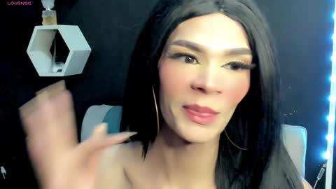 ateneataylor online show from March 11, 4:43 am