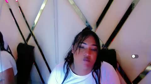 Aurora online show from October 20, 8:12 pm