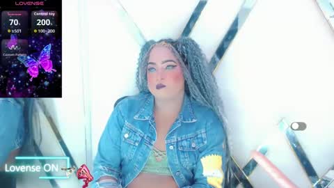 Aurora online show from November 24, 12:35 am