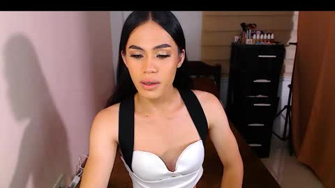Snapshot of baby_fu chatting on September 30, 6:19 pm Nathalia online show from September 30, 6:19 pm