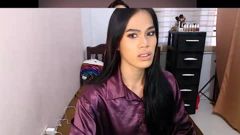 Snapshot of baby_fu chatting on October 7, 8:48 am Nathalia online show from October 7, 8:48 am