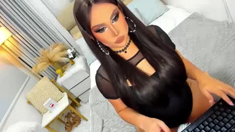 Snapshot of babygoddess4u chatting on January 13, 10:35 pm ASK ME IN PM online show from January 13, 10:35 pm