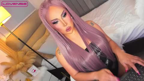 ASK ME IN PM online show from October 18, 11:08 pm