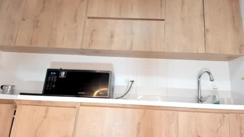 babyhorny_777 online show from January 24, 1:56 am