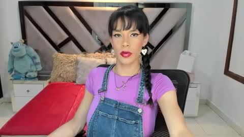 Snapshot of baddie_girl_xxx chatting on September 16, 7:40 pm baddie_girl_xxx online show from September 16, 7:40 pm