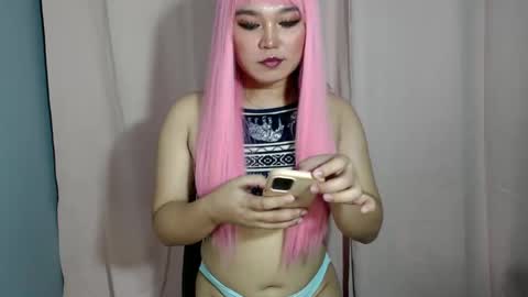 april online show from March 8, 11:49 pm