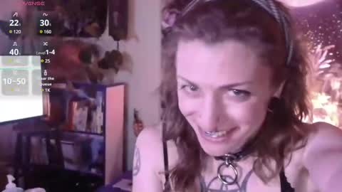 Snapshot of baphomette_ts chatting on February 6, 4:53 am Baphomette online show from February 6, 4:53 am