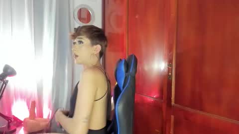          I work from home this is my room 3 online show from September 24, 5:13 am