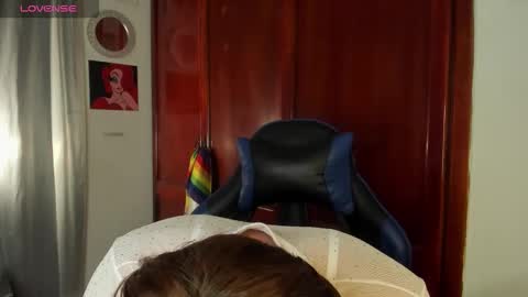          I work from home this is my room 3 online show from October 1, 6:47 am
