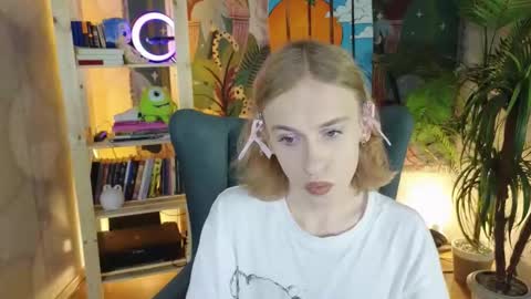 Snapshot of barbie_richy chatting on September 25, 12:34 pm barbie_richy online show from September 25, 12:34 pm