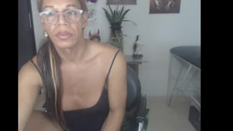 bardotbigcocktsx online show from February 2, 11:11 pm