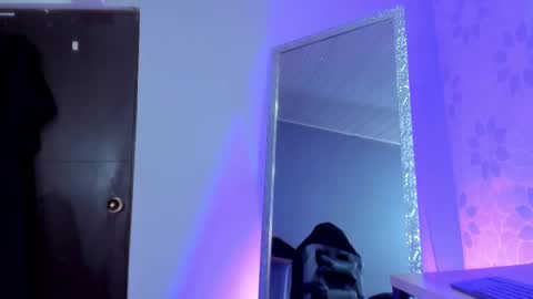Snapshot of bathory_vamps chatting on September 13, 2:56 pm online show from September 13, 2:56 pm