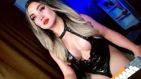 Snapshot of bby_lexielore69 chatting on September 9, 11:03 pm bby_lexielore69 online show from September 9, 11:03 pm