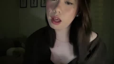 Snapshot of beautiful_lust69 chatting on December 19, 2:24 pm Sweet Aya online show from December 19, 2:24 pm
