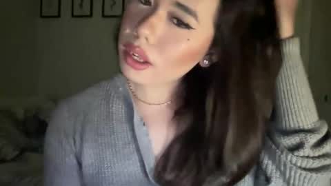 Snapshot of beautiful_lust69 chatting on March 7, 1:53 pm Sweet Aya online show from March 7, 1:53 pm