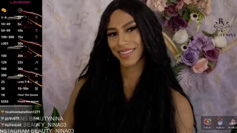 Snapshot of beauty_nina chatting on September 28, 3:22 pm beauty_nina online show from September 28, 3:22 pm