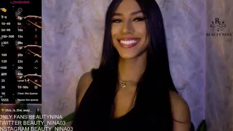 Snapshot of beauty_nina chatting on October 15, 1:49 am beauty_nina online show from October 15, 1:49 am