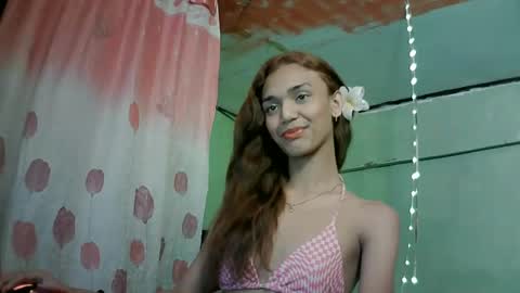Snapshot of beautyhotasia123 chatting on January 26, 3:25 pm beautyhotasia123 online show from January 26, 3:25 pm