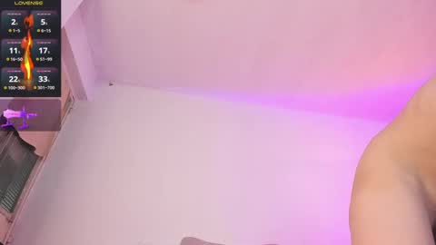 bella_houston online show from October 25, 12:00 pm