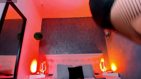 Snapshot of bella_salvatore chatting on December 15, 8:04 pm online show from December 15, 8:04 pm