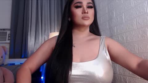 BELLA JONES online show from December 5, 3:09 am
