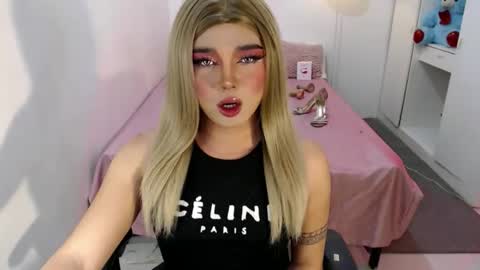 Snapshot of bestgirljulia chatting on September 30, 8:42 pm bestgirljulia online show from September 30, 8:42 pm