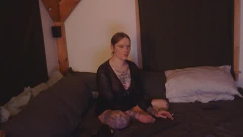 Betsy online show from January 17, 2:08 am