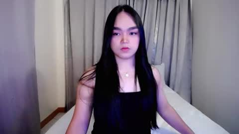 Snapshot of bhabytrans69 chatting on December 25, 9:11 pm BHABY 3 online show from December 25, 9:11 pm