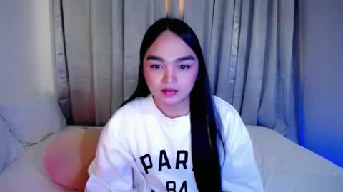 Snapshot of bhabytrans69 chatting on December 28, 7:11 am BHABY 3 online show from December 28, 7:11 am