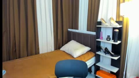 SUCK ME TILL I EXPLODE online show from January 14, 6:55 am