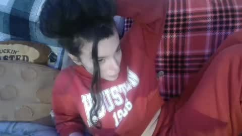 Snapshot of bigdicktrannynicole chatting on January 8, 11:32 am bigdicktrannynicole online show from January 8, 11:32 am
