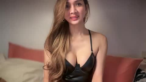 Snapshot of bigsurprise4u chatting on January 26, 8:36 am Yna online show from January 26, 8:36 am
