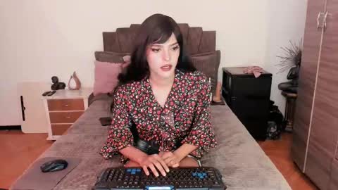 Snapshot of billiesimons chatting on March 4, 9:31 pm Billie Simons online show from March 4, 9:31 pm