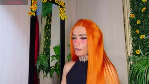 Snapshot of bitch_capelli chatting on September 23, 3:01 am .. .. online show from September 23, 3:01 am