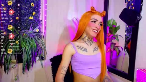 Snapshot of bitch_capelli chatting on October 6, 5:13 pm .. .. online show from October 6, 5:13 pm
