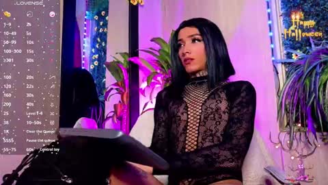  ..  .. online show from October 20, 1:31 am