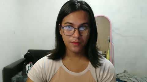 Ellez online show from December 28, 7:01 pm