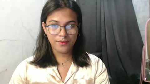 Ellez online show from October 2, 9:03 pm