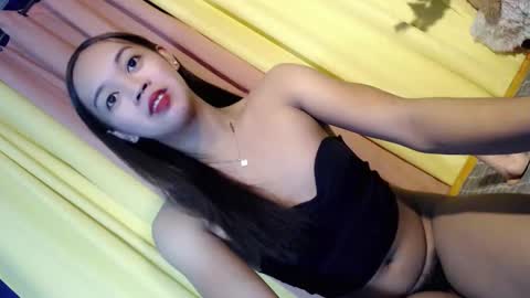 sweetyluna online show from December 9, 9:39 am